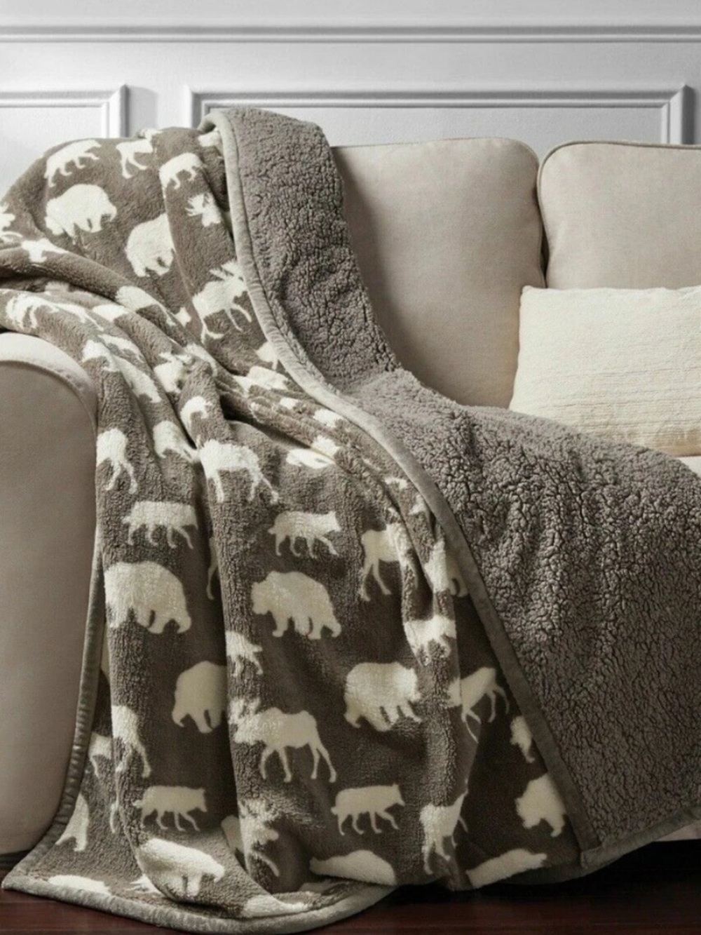 Oversized Sherpa Big Game Wildlife Gray Throw Blanket Oversized New Reversible